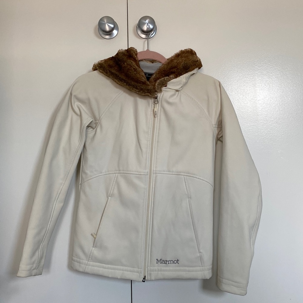 Fleece lined Marmot jacket with faux fur hood